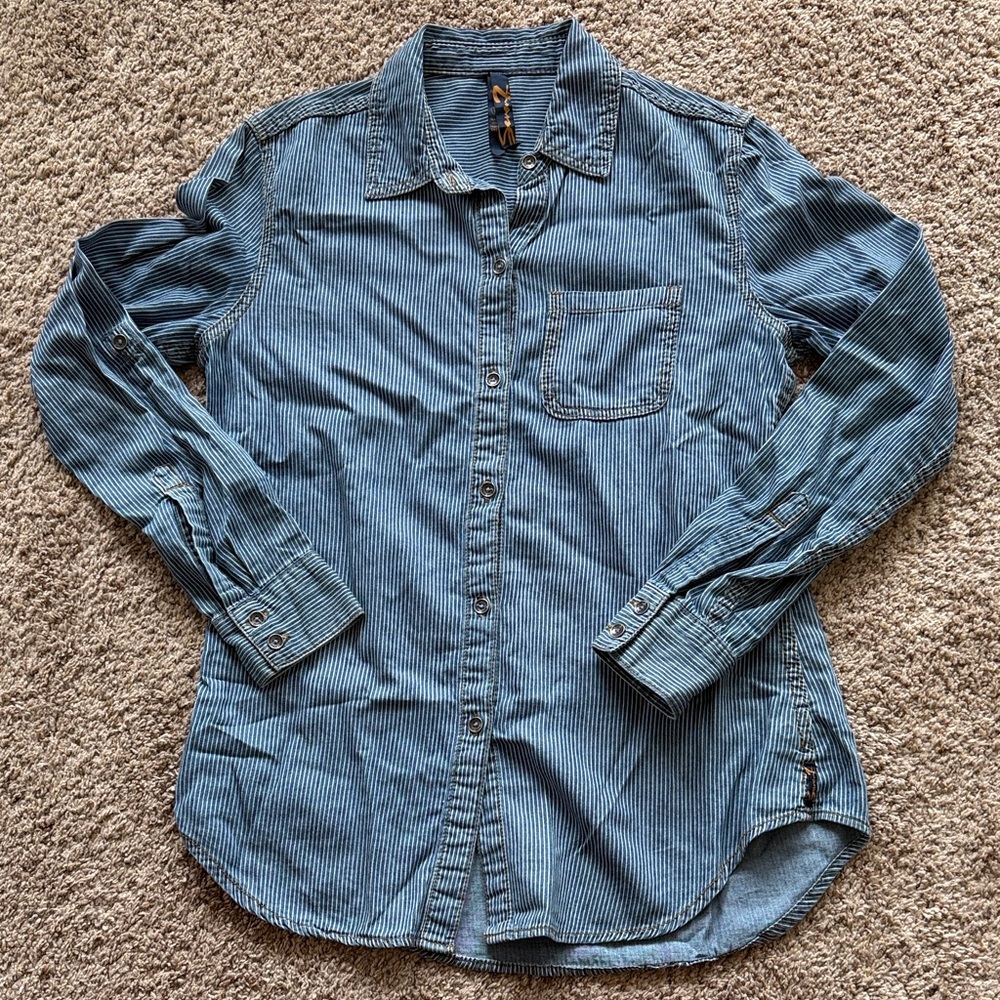 Seven7 Women’s Casual Blue Button Down Shirt